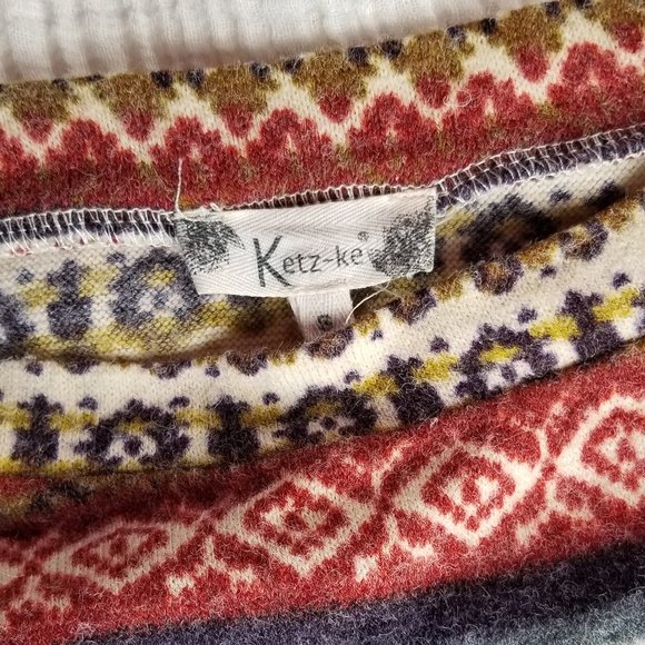 Cropped Pattern Sweater - Picture 3 of 3